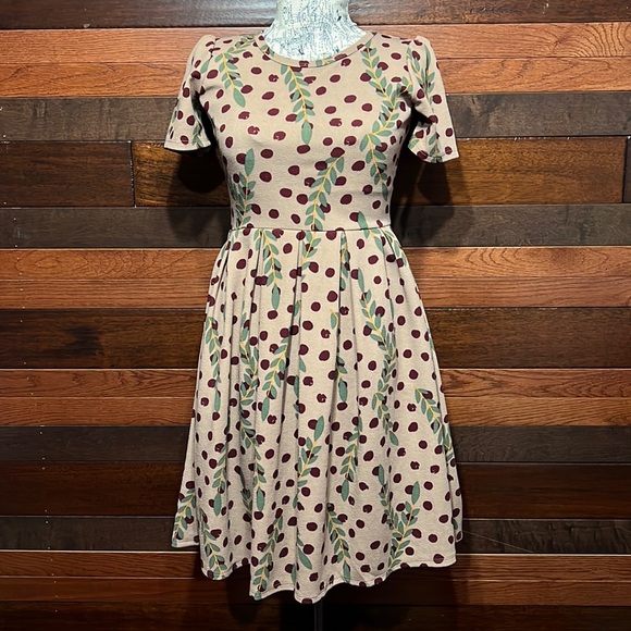 LuLaRoe Dresses & Skirts - LulaRoe Crew Neck Short Sleeve A Line/ Full Pleated Midi Dress